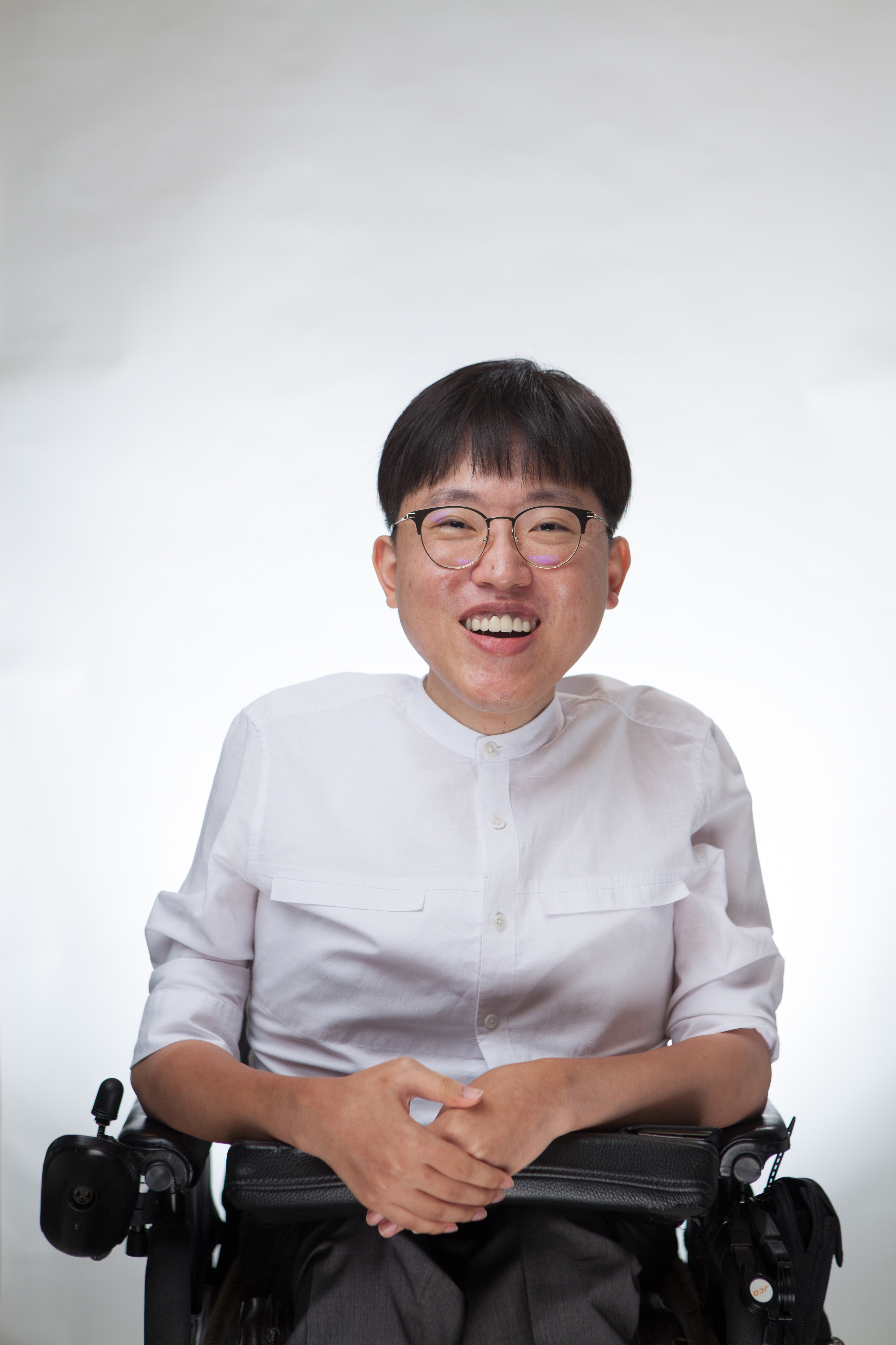 오영진